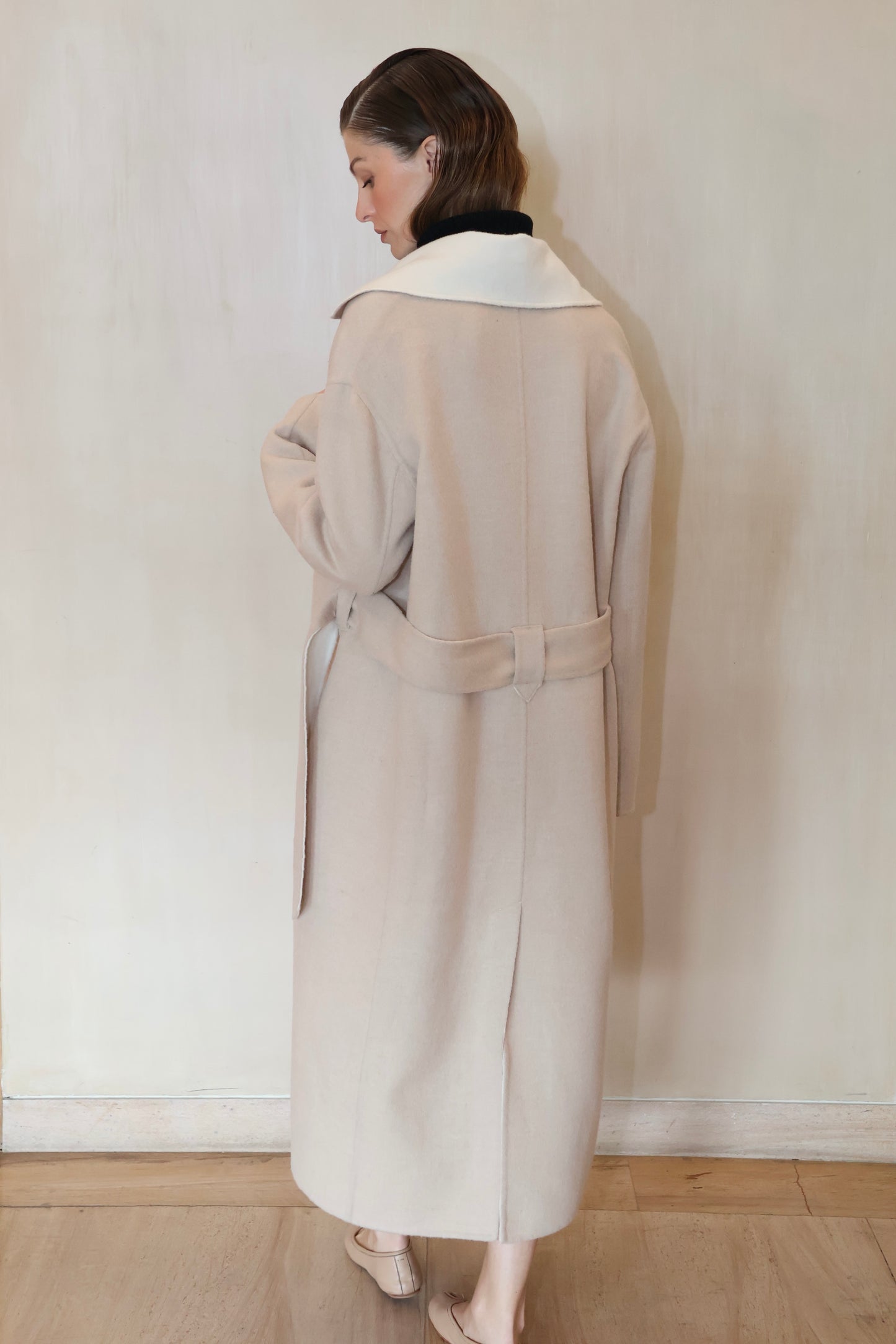 Abrigo Aitana beige y blanco