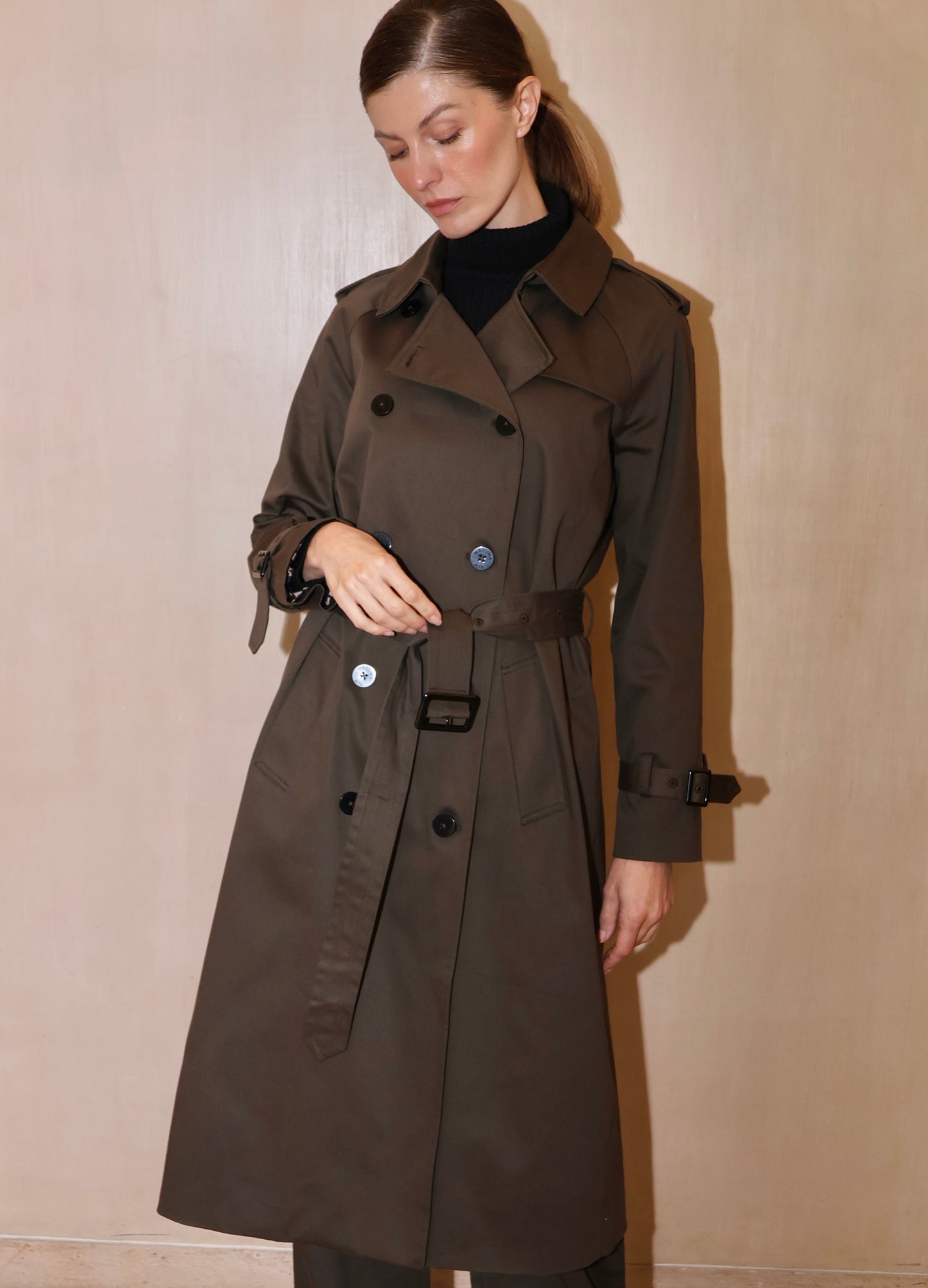 Trench verde olivo
