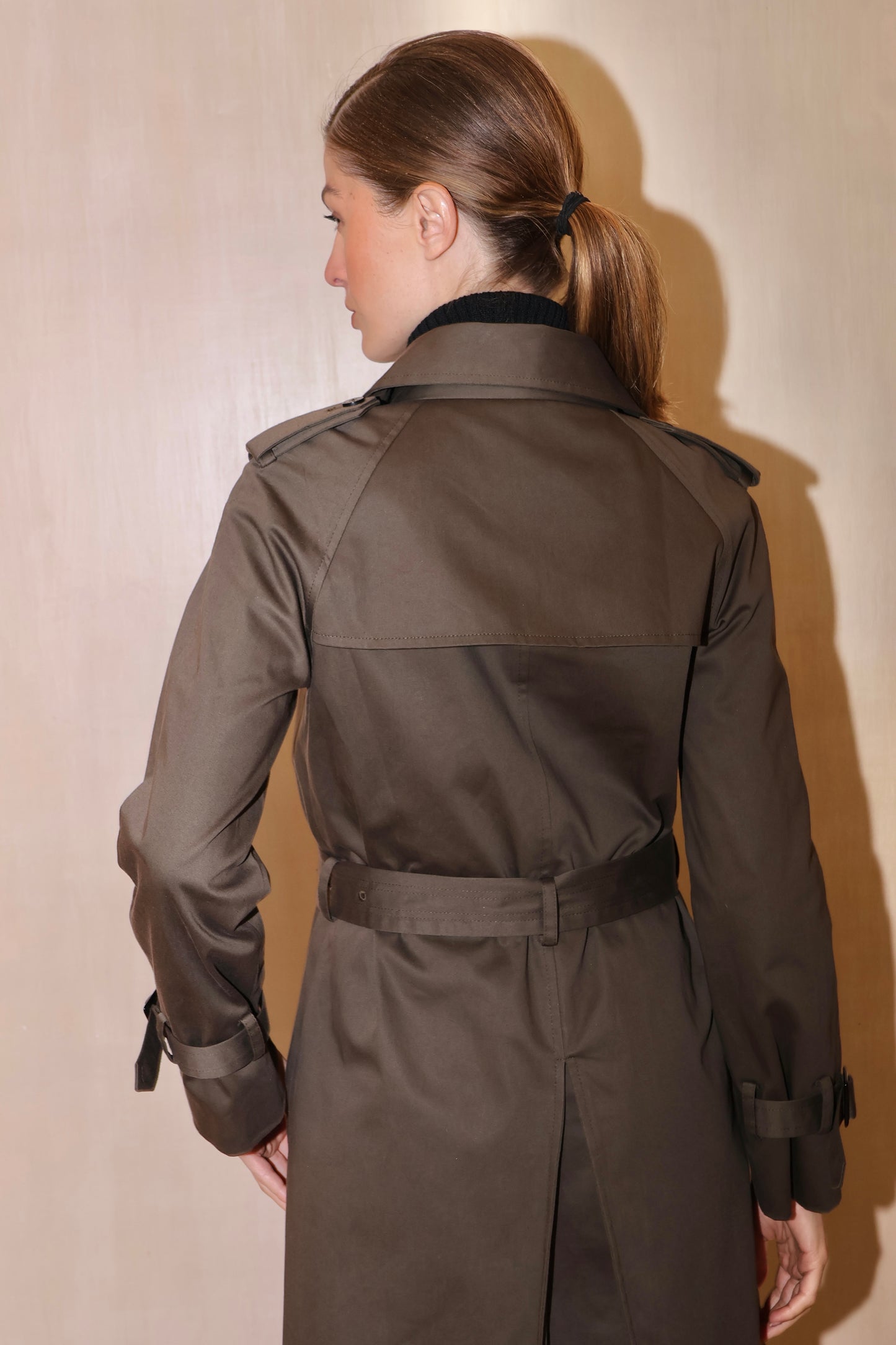 Trench verde olivo