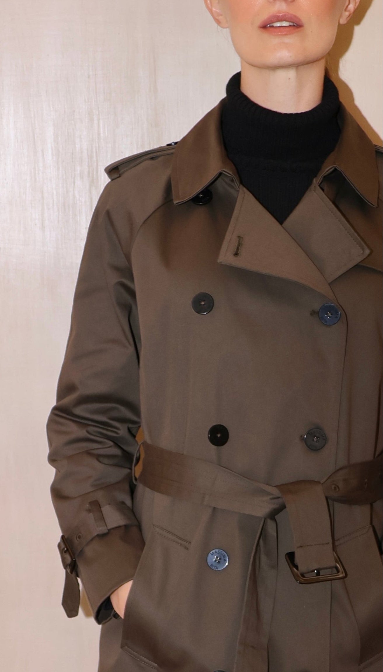 Trench verde olivo