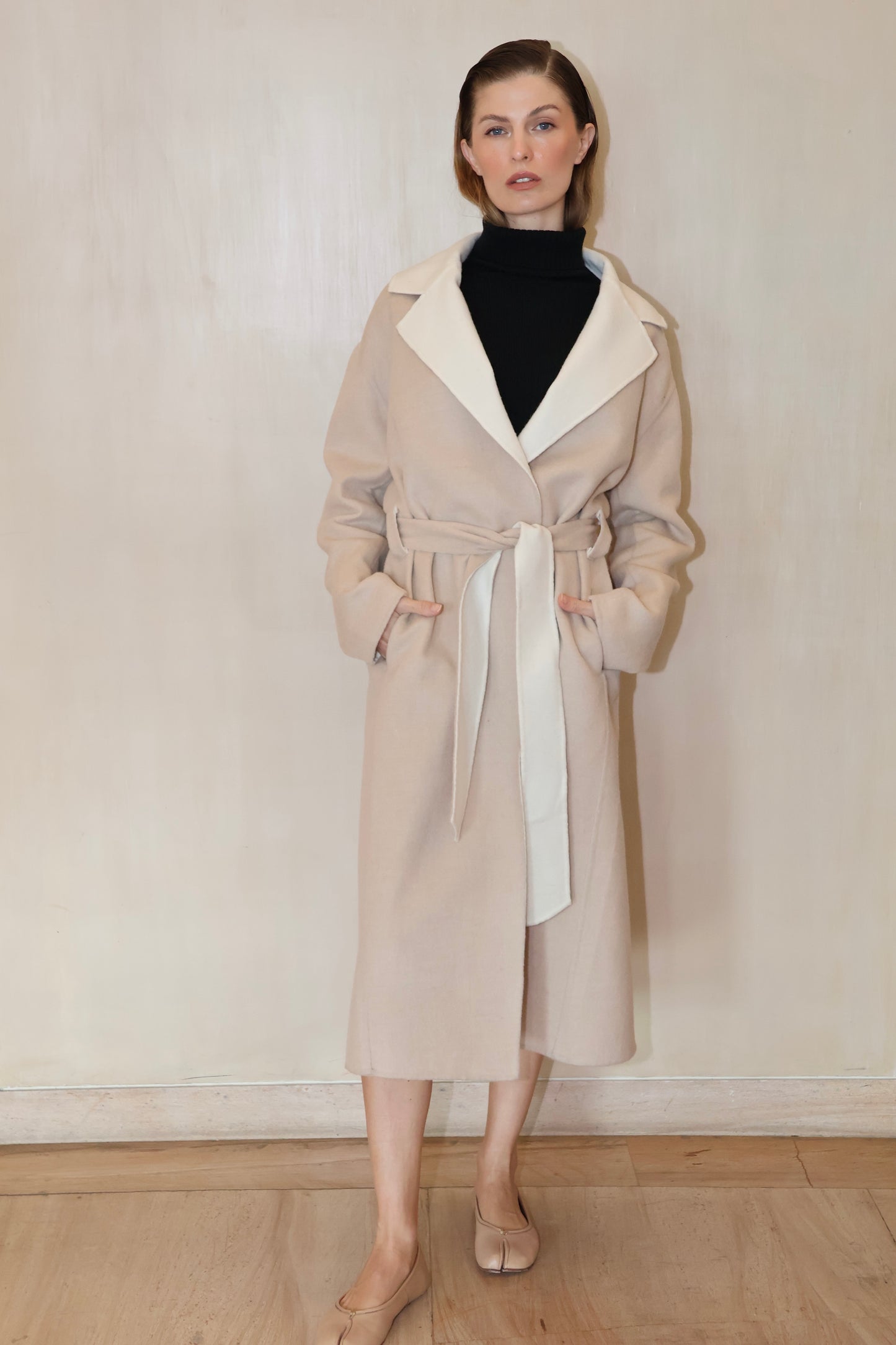 Abrigo Aitana beige y blanco