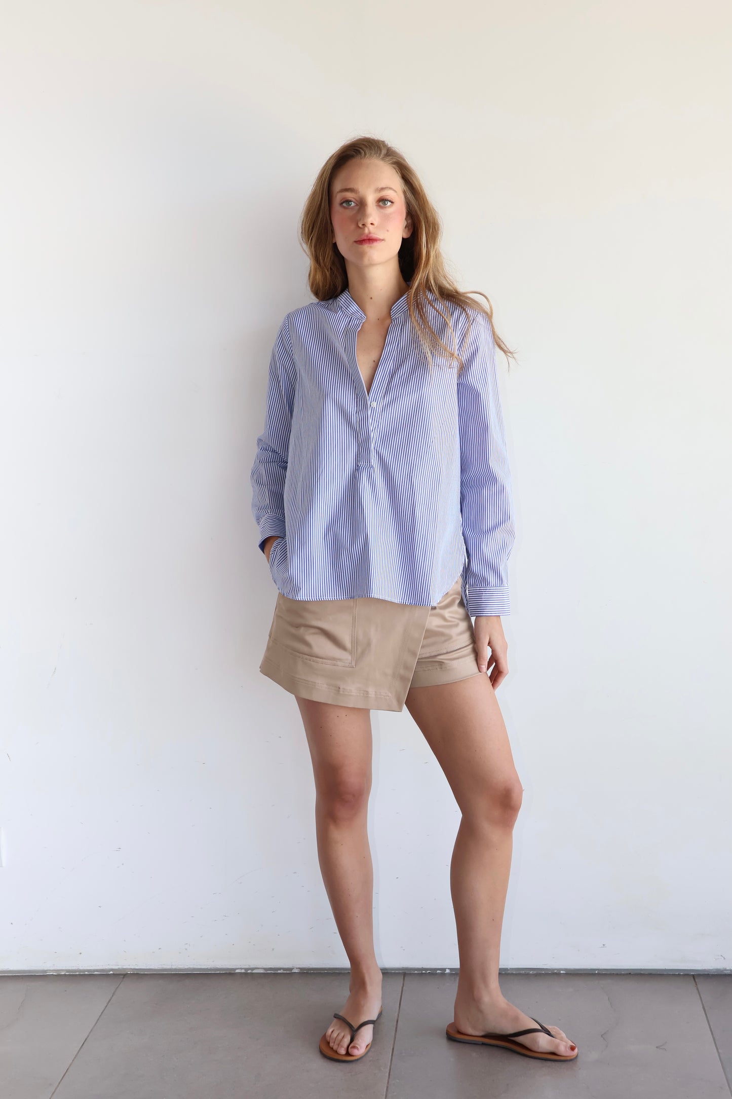 Blusa algodón pima cuello mao rayada