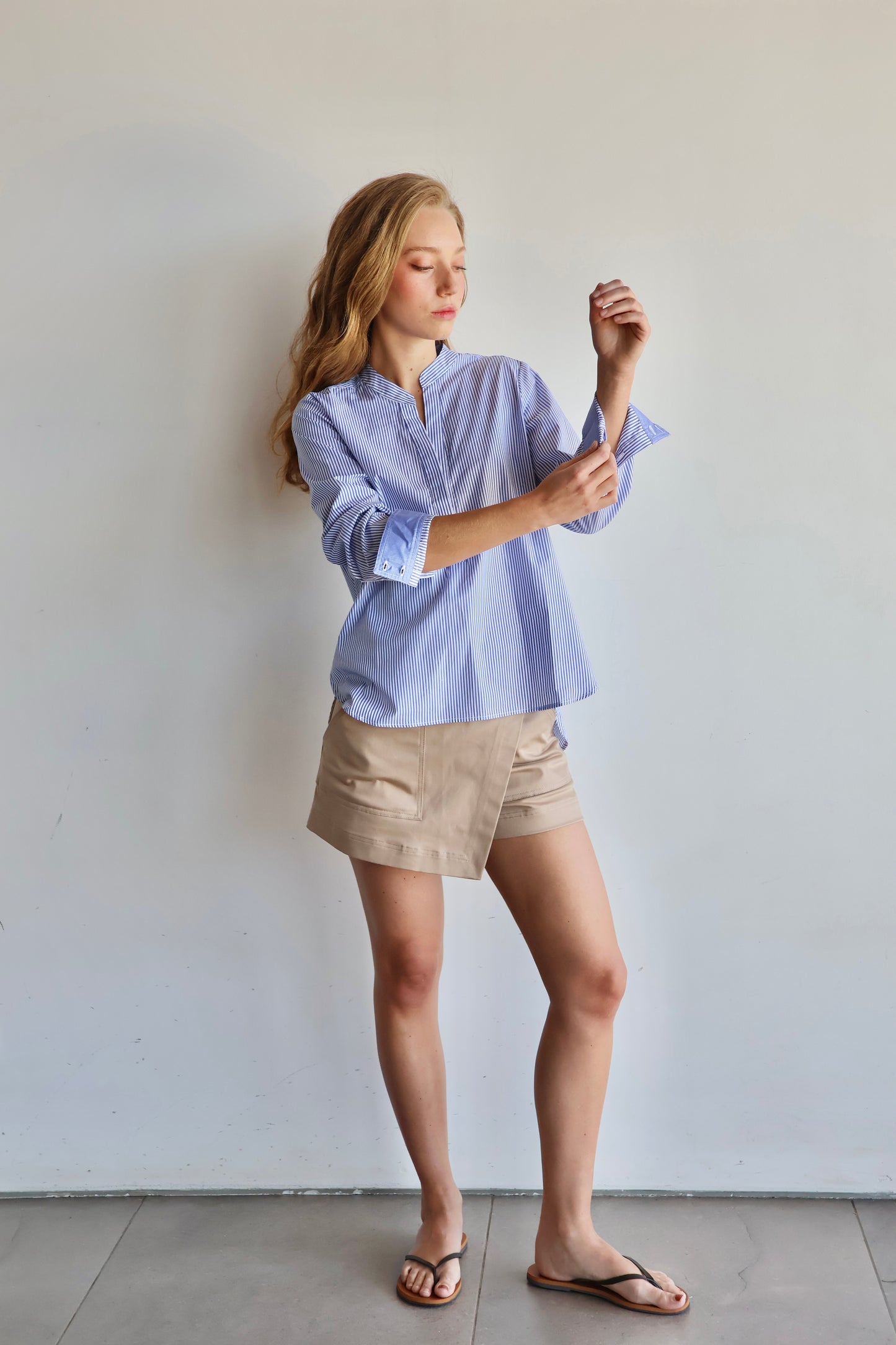 Blusa algodón pima cuello mao rayada