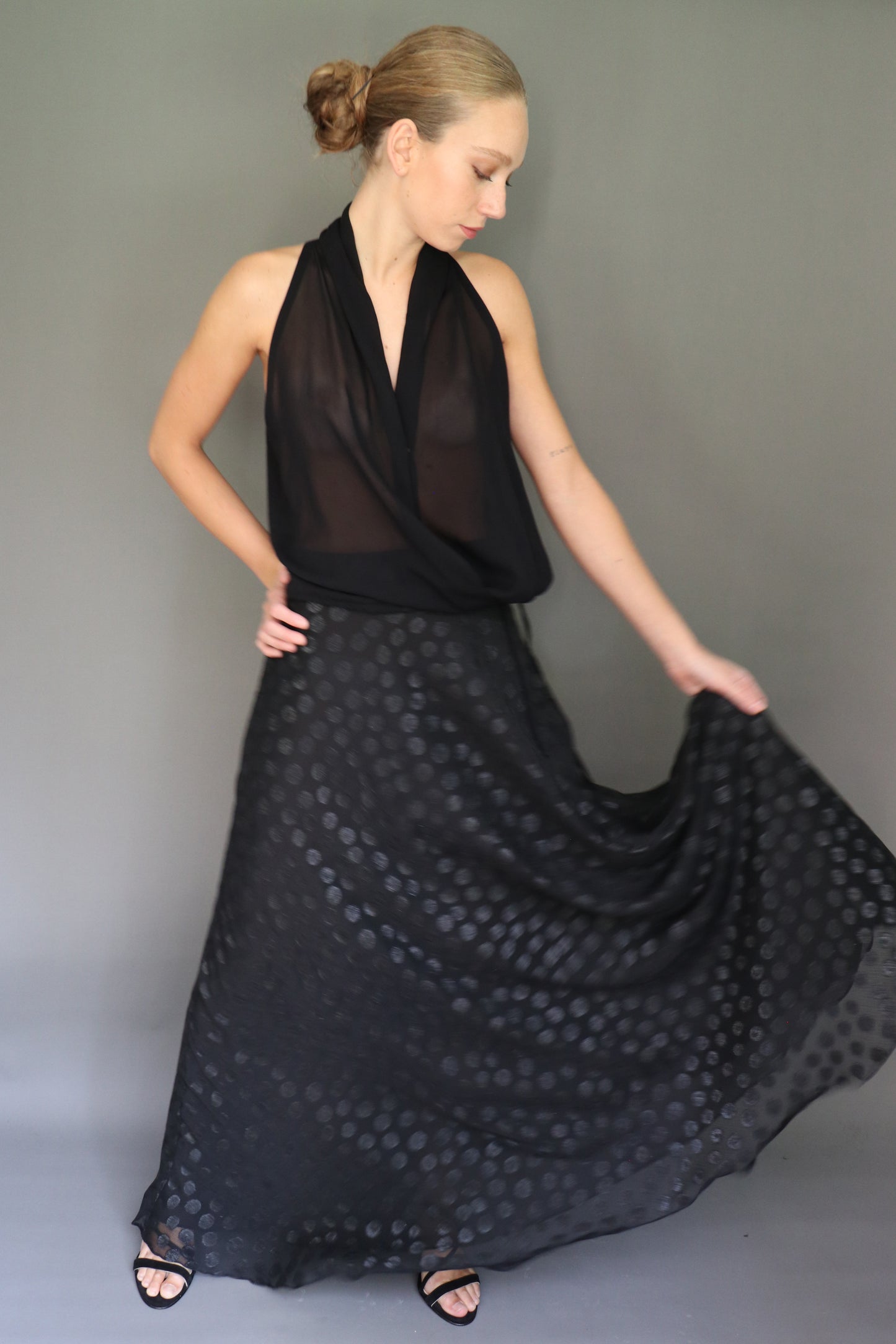 Pollera negra gasa doble